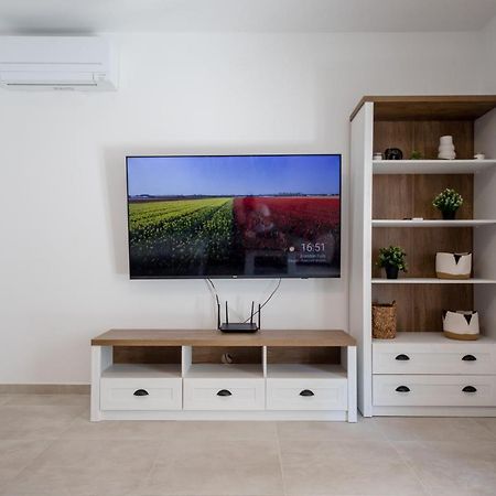 Peaceful Haven Near The Sea-Apartments Torlak Rab Banjol Exterior photo