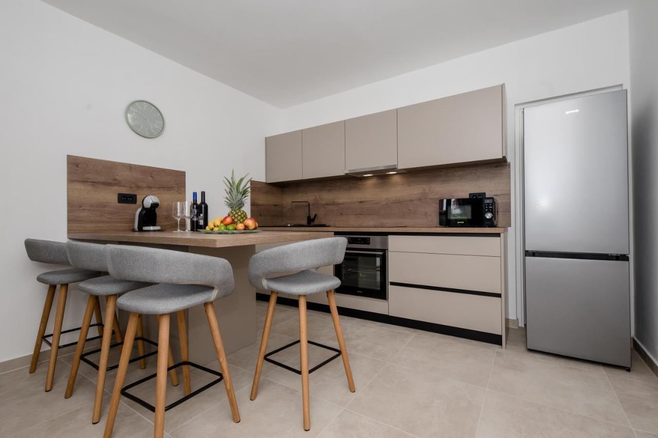 Peaceful Haven Near The Sea-Apartments Torlak Rab Banjol Exterior photo